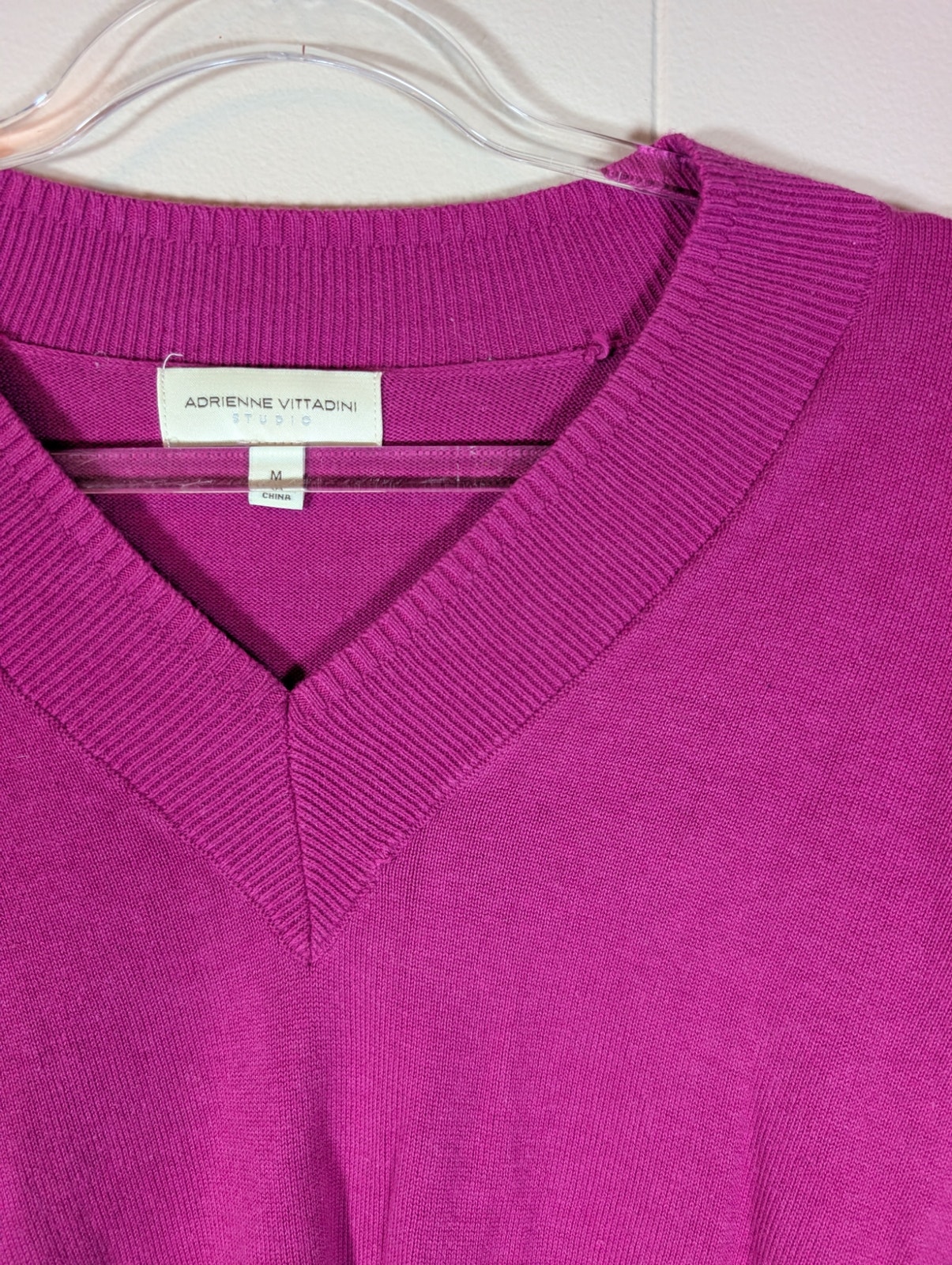 Adrienne Vittadini Studio Women’s Medium Magenta V-Neck Knit Sweater
